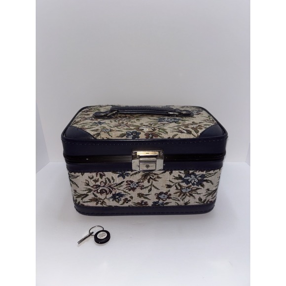 Handbags - VTG Blue Floral Tapestry Train Case Makeup Cosmetic Travel Hard Shell w/ Keys